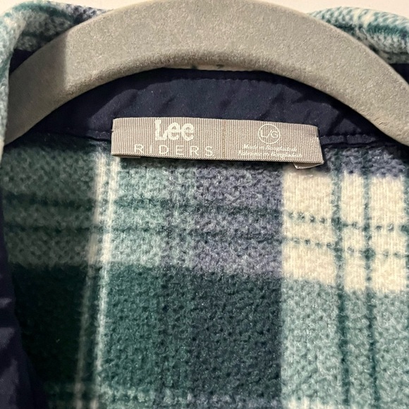 EUC Lee Riders Green Plaid Flannel Shirt (L) - Picture 2 of 2